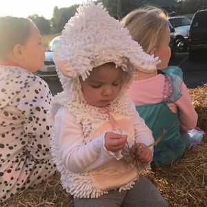 Meet your Posher, Dana